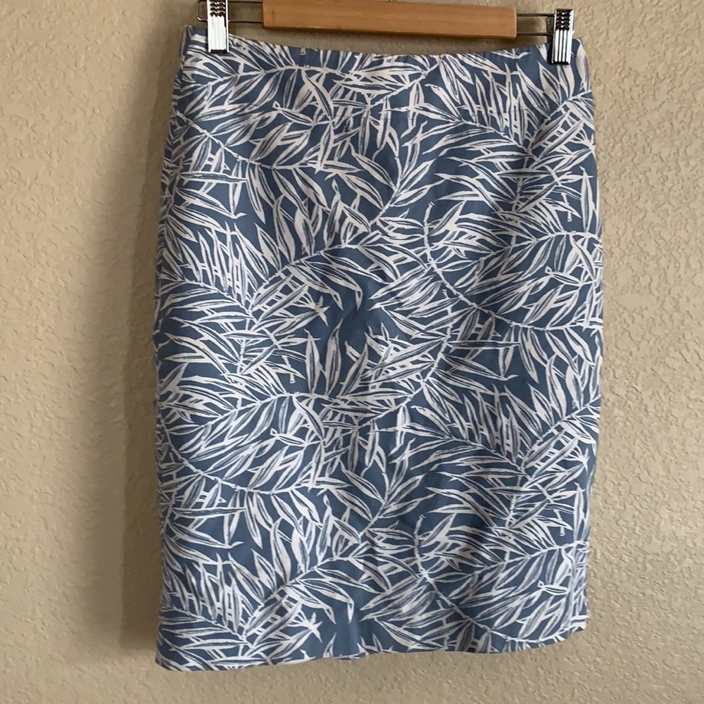 Ann Taylor Loft blue and white skirt. 6